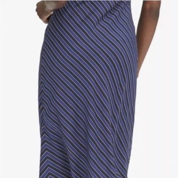 Banana Republic maxi dress, size 6P - Picture 2 of 11